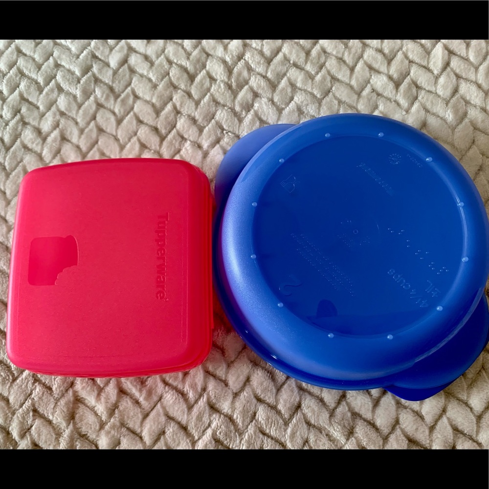 TUPPERWARE 2PCS - Picture 3 of 3